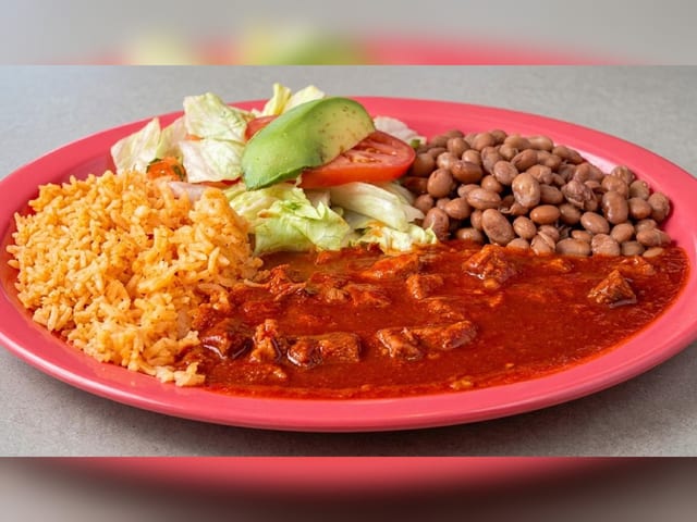 Chile Colorado Plate (Beef in Red Chile Sauce).