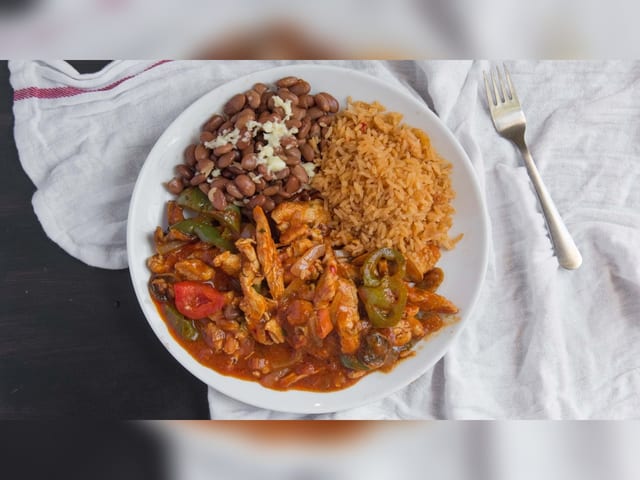 Pollo en Salsa Roja (Chicken in Red Chile Sauce).