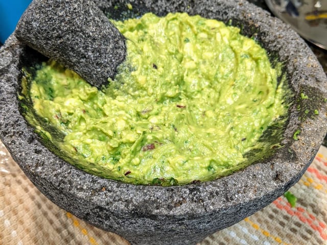 Guacamole (2 oz).